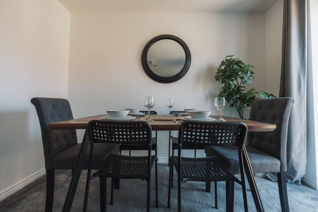 Hoskins House By Horizon Stays Middlesbrough Bagian luar foto